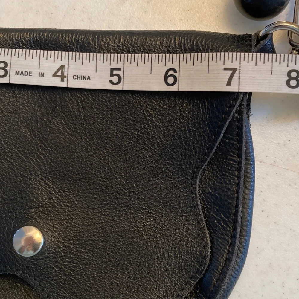 Harley-Davidson Black Leather Hip Pouch with Silver Chain - Picture 7 of 11